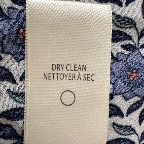 Max Studio top with crew neckline, bell sleeves, loose &  flowy, floral - Picture 12 of 12